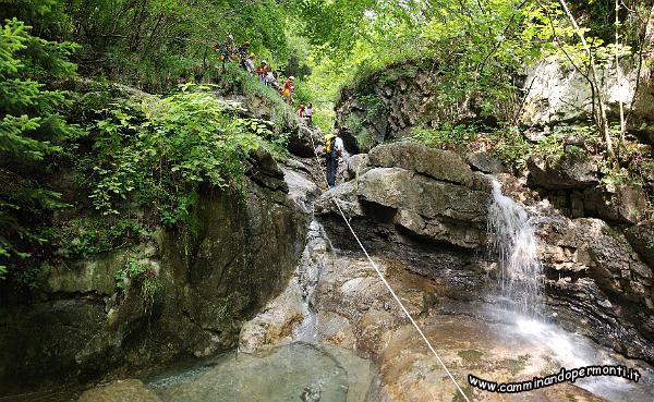 09 08277 Canyoning.jpg